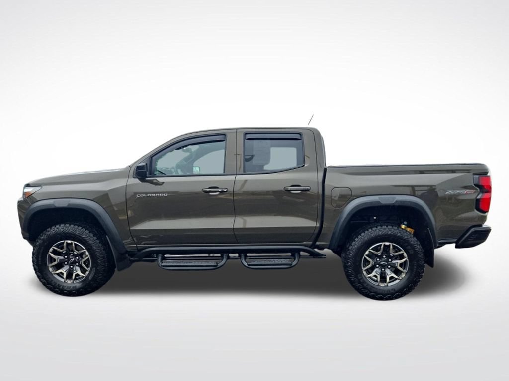 Used 2024 Chevrolet Colorado ZR2 w/ ZR2 Convenience Package III AWD/4WD image 7