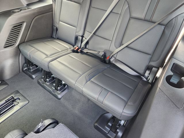 Used 2025 Chevrolet Tahoe RST w/ Comfort Package AWD/4WD image 32