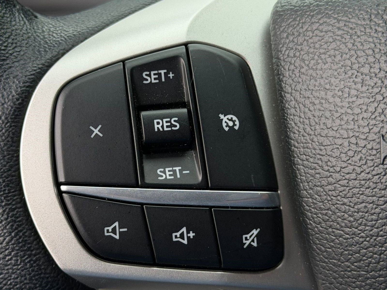 Used 2023 Ford Explorer XLT w/ Equipment Group 202A AWD/4WD image 15