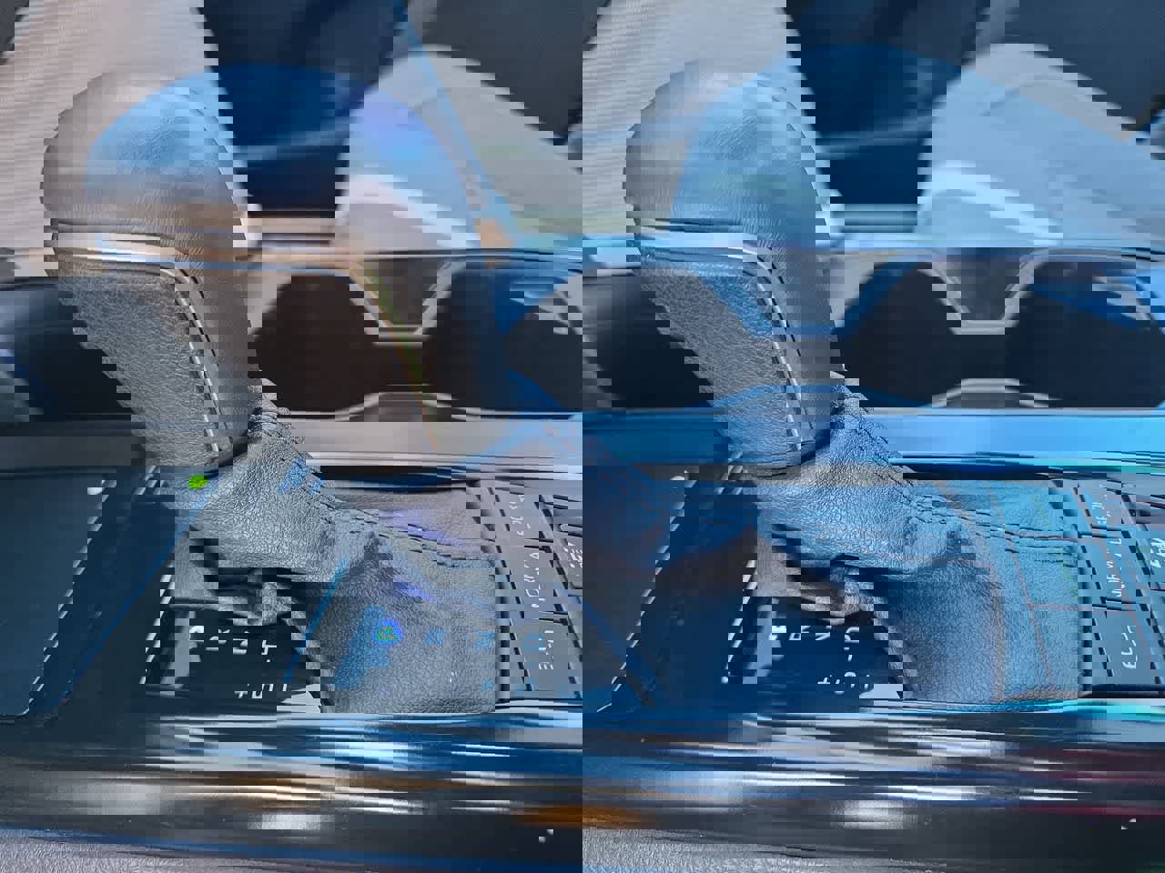 Certified 2025 Toyota Camry SE w/ Convenience Package image 21