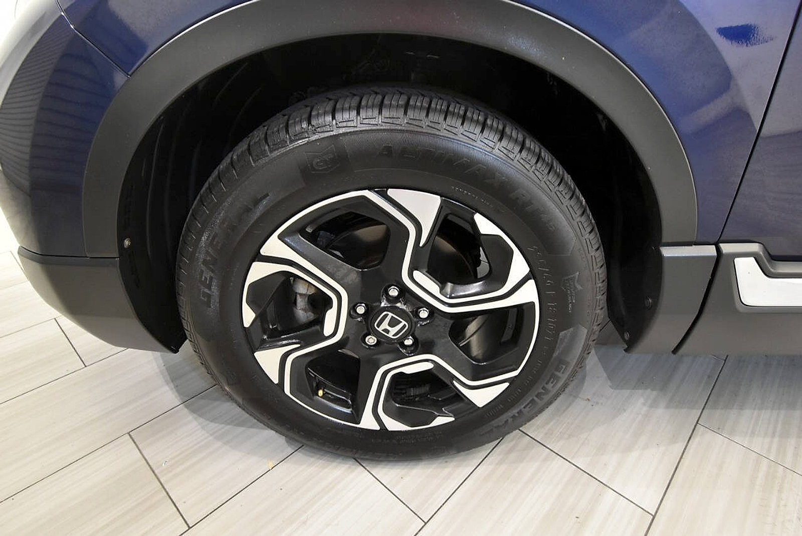Used 2019 Honda CR-V Touring image 10