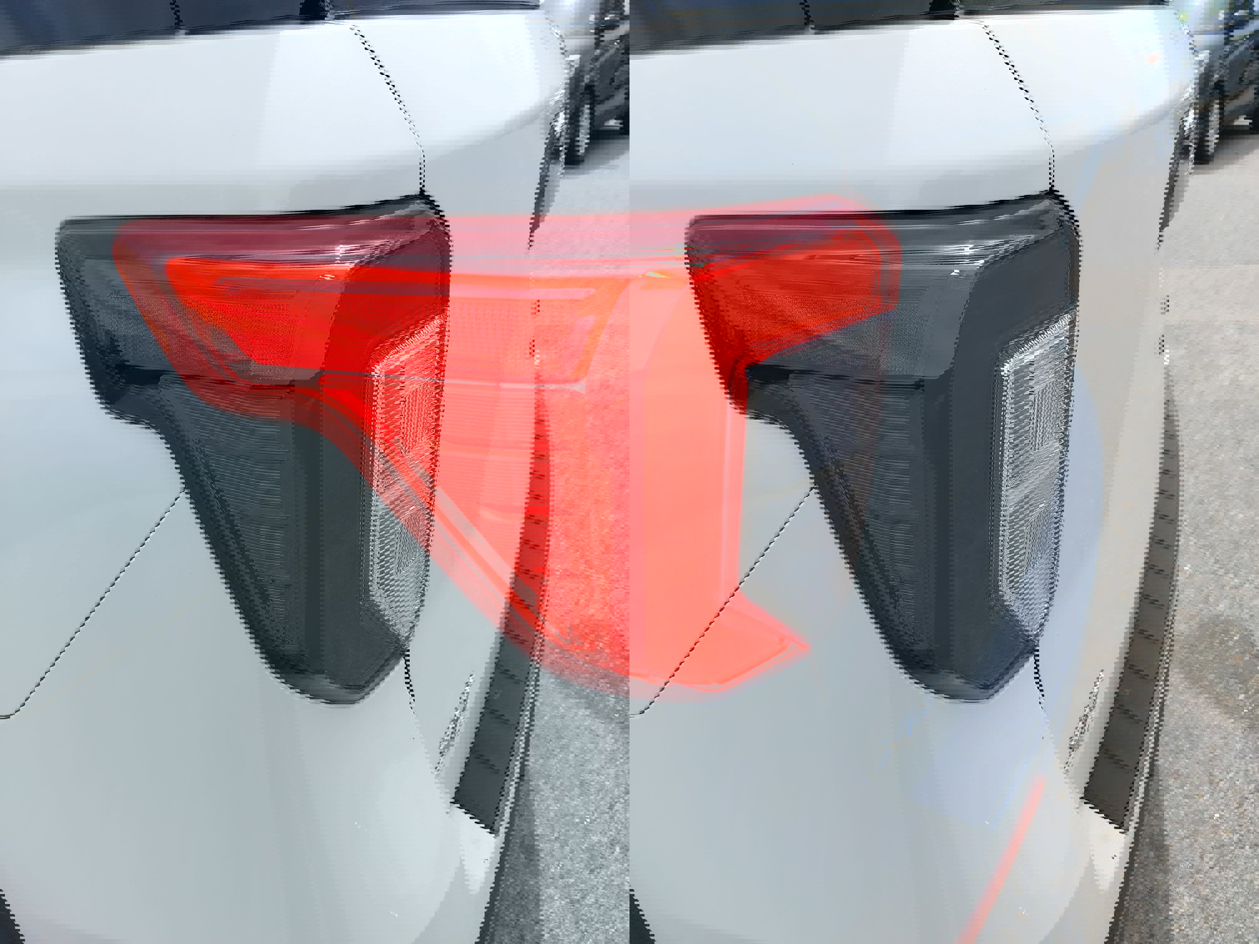 Used 2023 Ford Explorer XLT w/ Equipment Group 202A image 36