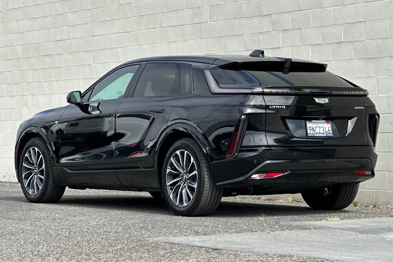 Certified 2024 Cadillac Lyriq Sport AWD/4WD image 6