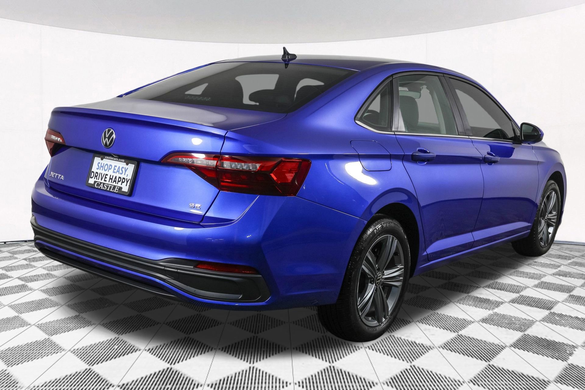 Used 2024 Volkswagen Jetta SE image 14