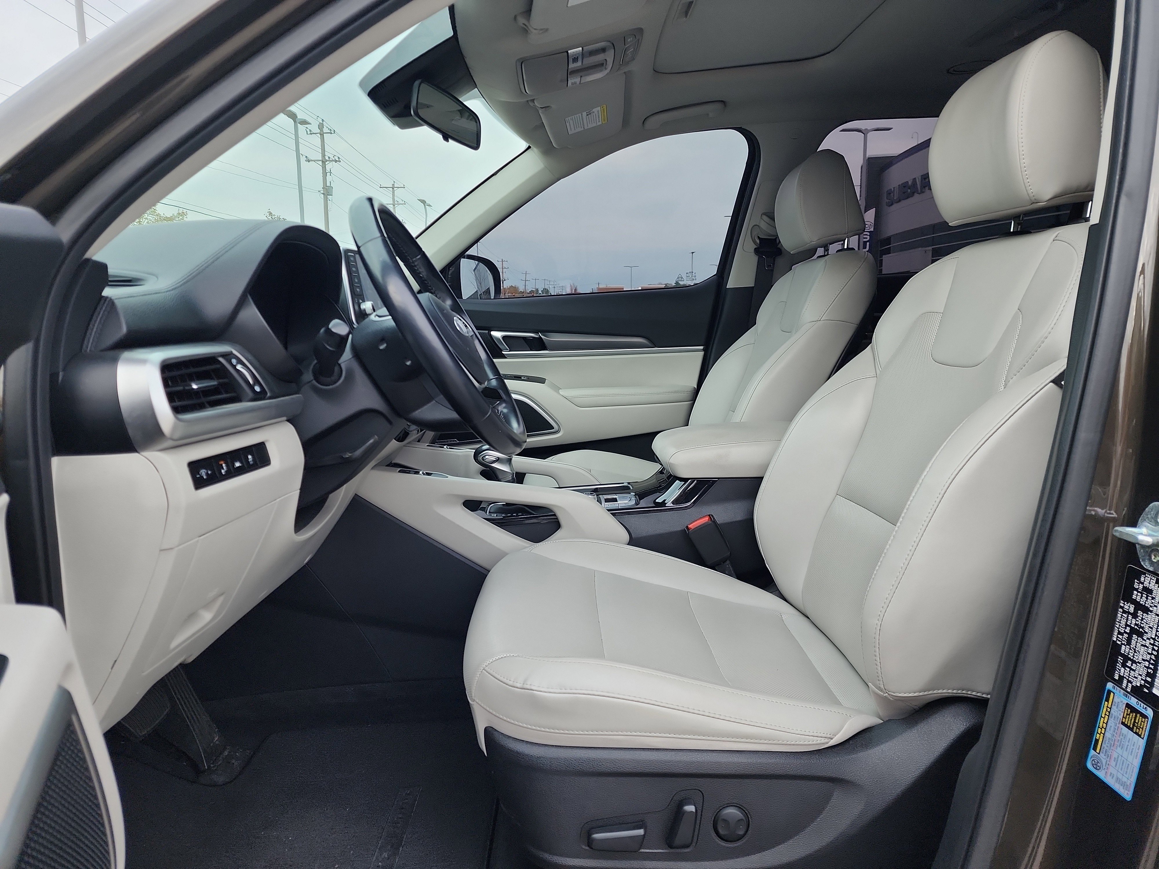 Used 2021 Kia Telluride S image 10