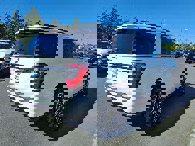 Certified 2021 Ford Expedition Limited AWD/4WD image 4