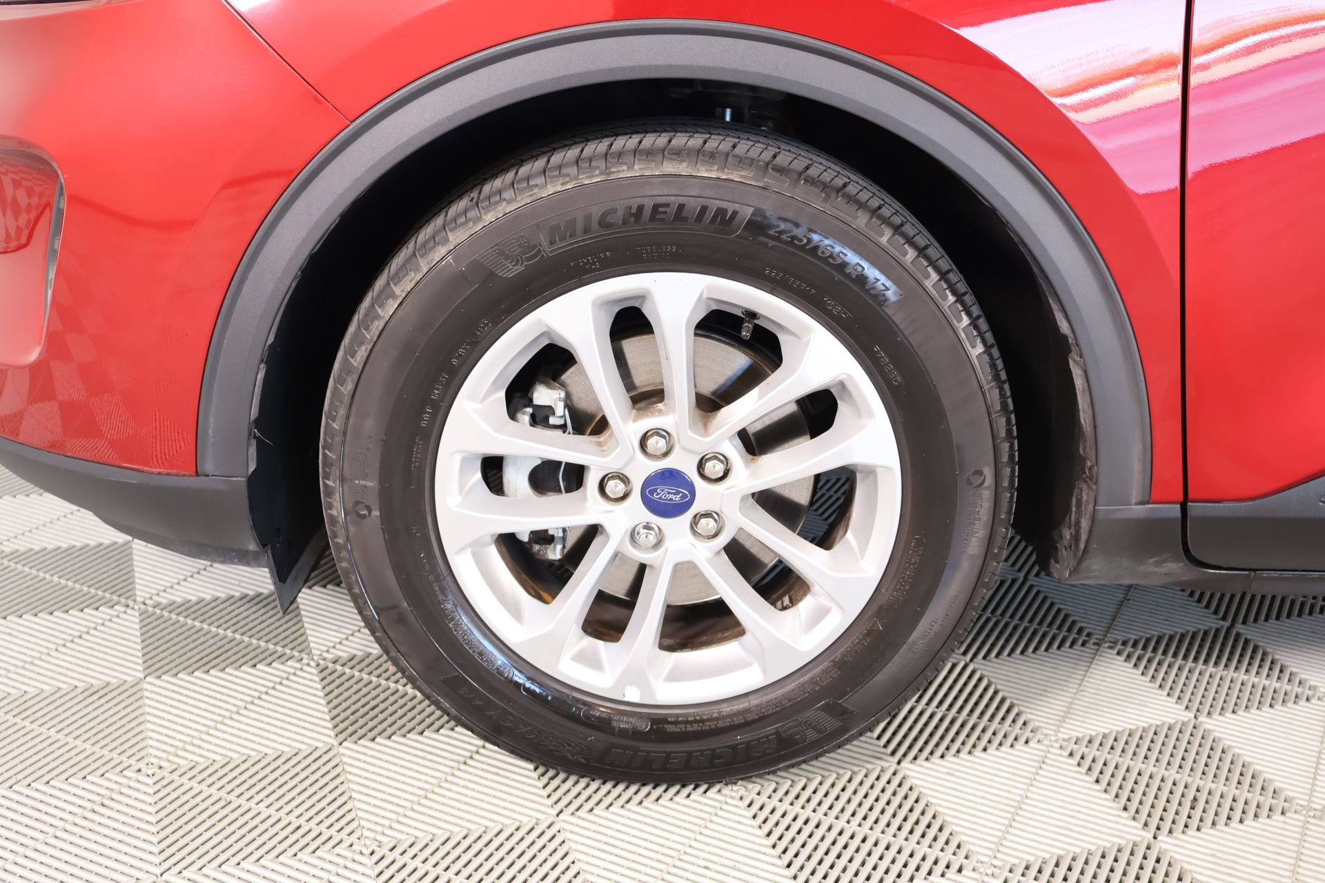 Used 2022 Ford Escape SE w/ Convenience Package FWD image 17