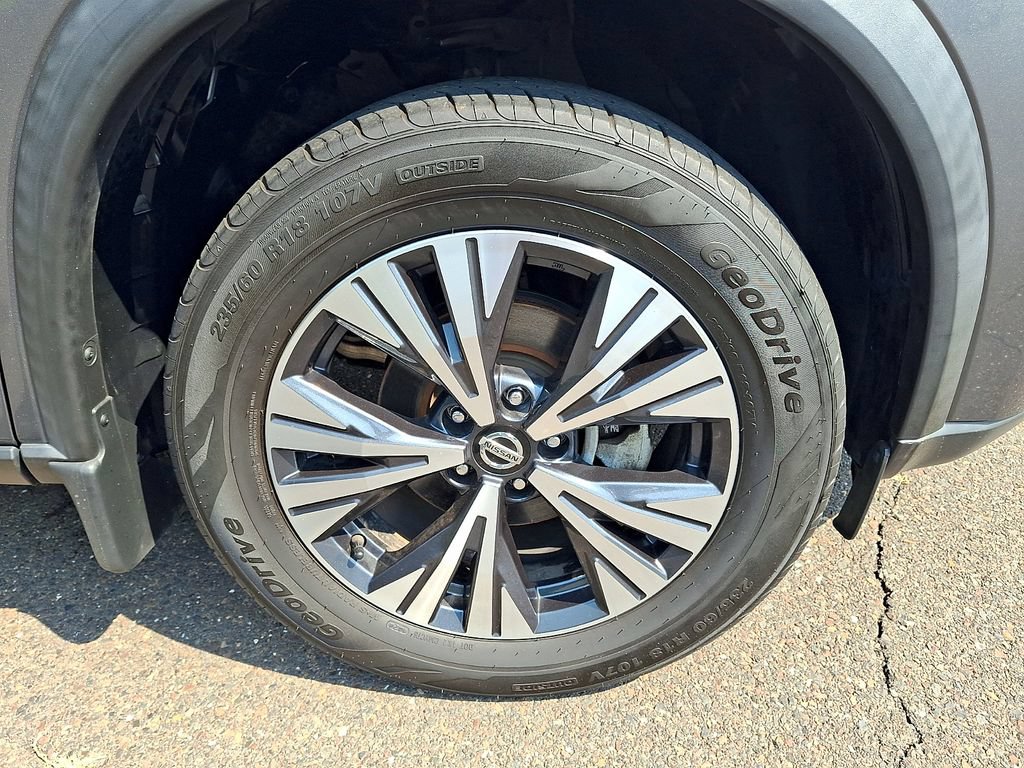 Used 2021 Nissan Rogue SV AWD/4WD image 11