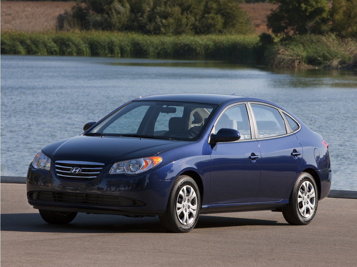 Used 2010 Hyundai Elantra GLS FWD image 1