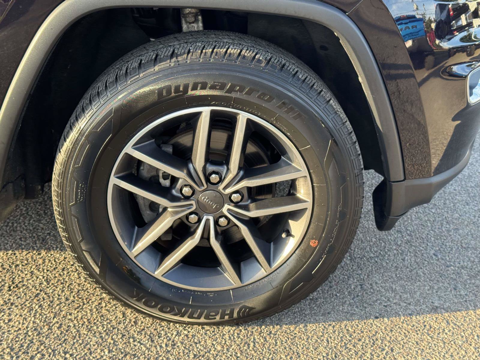 Used 2020 Jeep Grand Cherokee Limited AWD/4WD image 9