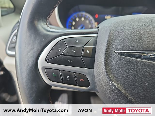 Used 2018 Chrysler Pacifica Touring-L Plus image 14