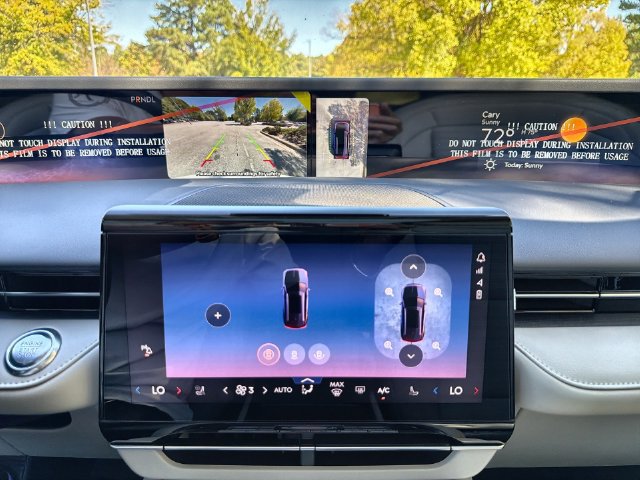 New 2026 Lincoln Nautilus Reserve w/ Jet Appearance Package AWD/4WD image 17