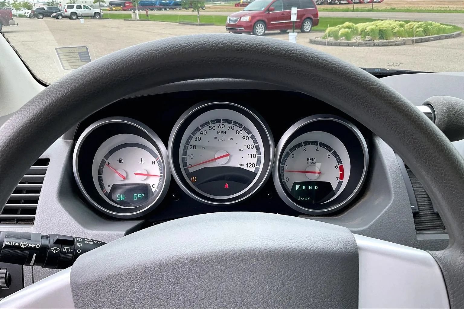 Used 2010 Dodge Grand Caravan SE FWD image 15