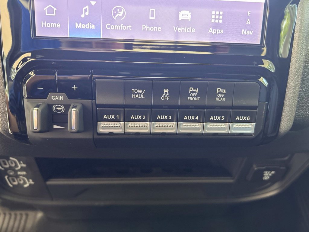 Used 2025 RAM 3500 Tradesman AWD/4WD image 42