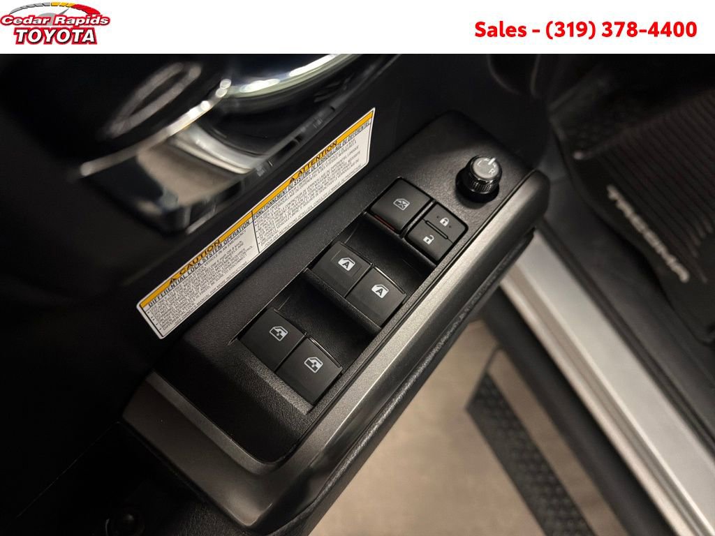 Certified 2020 Toyota Tacoma TRD Off-Road image 12