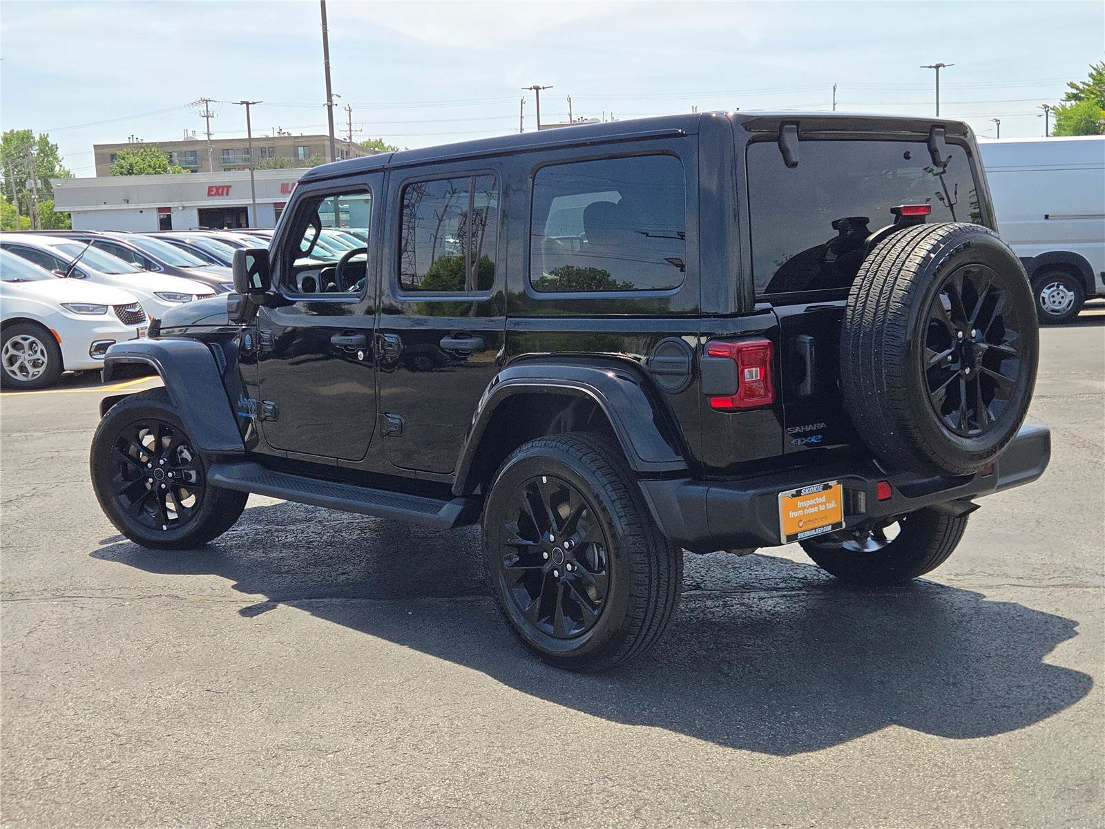 Certified 2025 Jeep Wrangler Unlimited Sahara AWD/4WD image 22