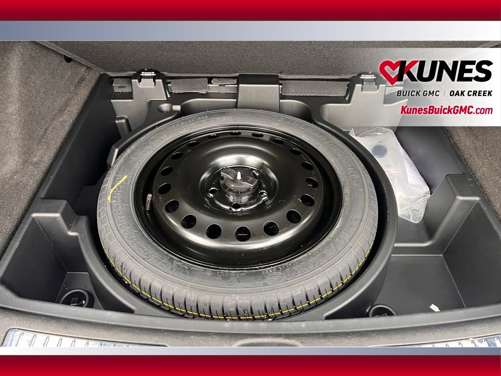 Used 2025 Cadillac XT4 Premium Luxury image 7