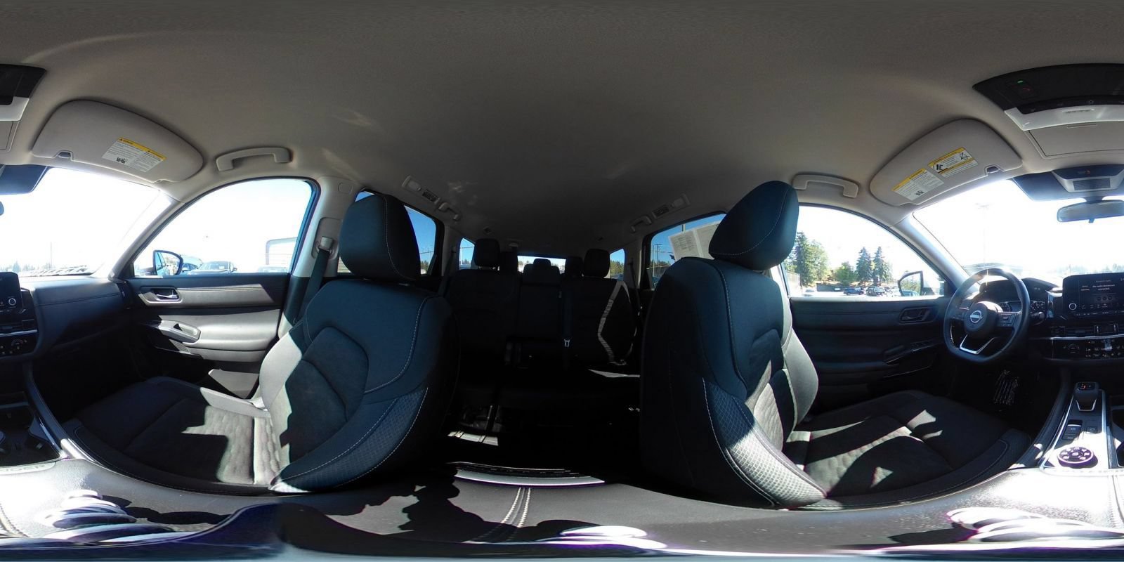 Used 2025 Nissan Pathfinder SV AWD/4WD image 40