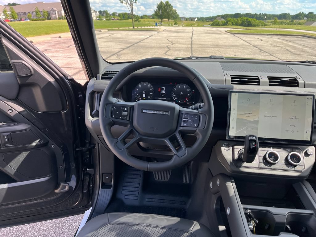 New 2026 Land Rover Defender 110 S AWD/4WD image 13