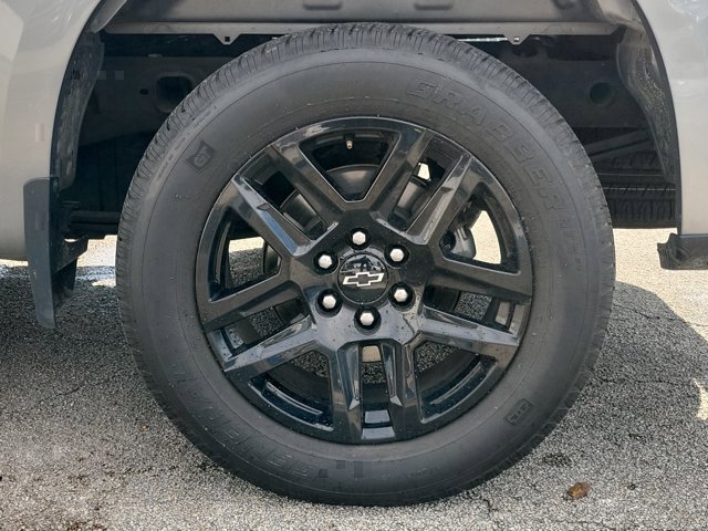 Used 2024 Chevrolet Silverado 1500 Custom w/ LPO, Dark Essentials Package AWD/4WD image 2