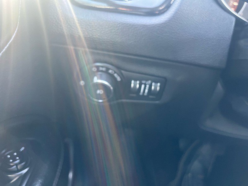 Used 2018 Jeep Compass Latitude w/ Popular Equipment Group AWD/4WD image 30