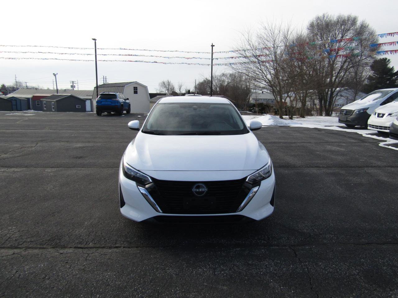 Used 2025 Nissan Sentra S w/ Lighting Package image 2