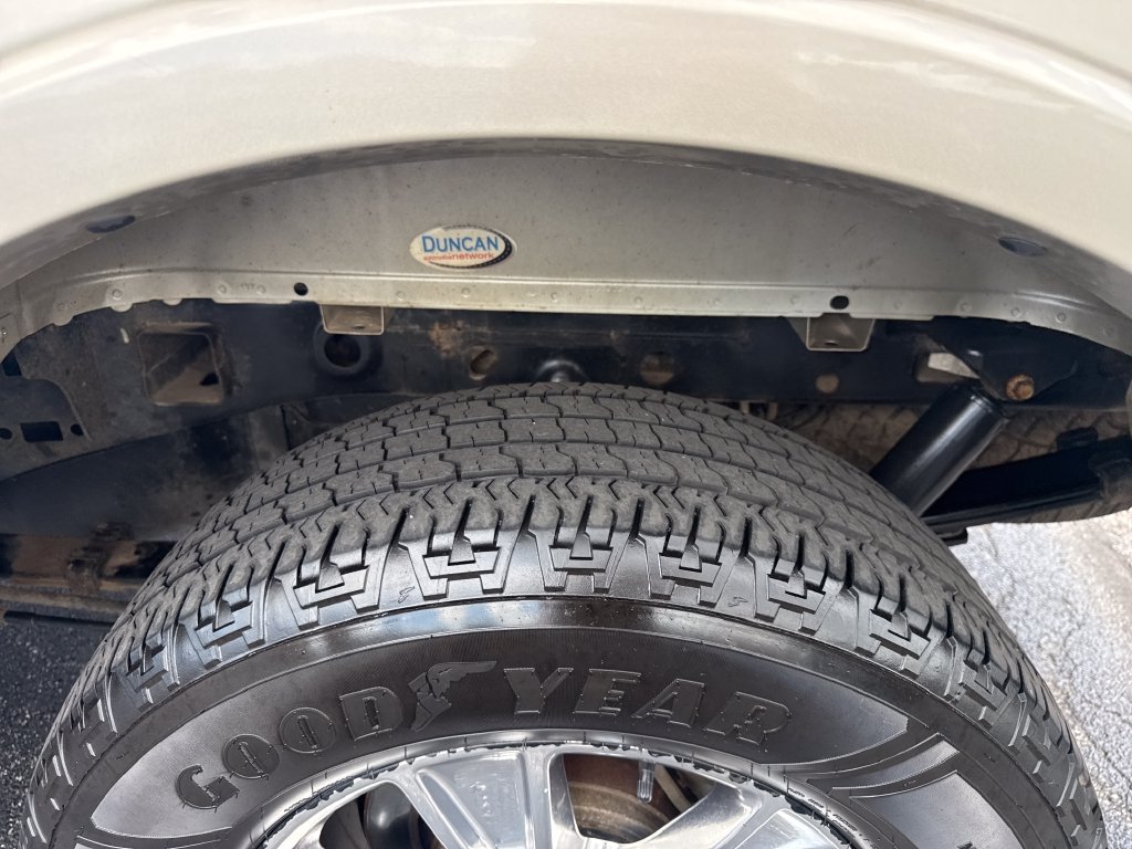 Used 2017 Ford F150 Lariat w/ Equipment Group 502A Luxury AWD/4WD image 15
