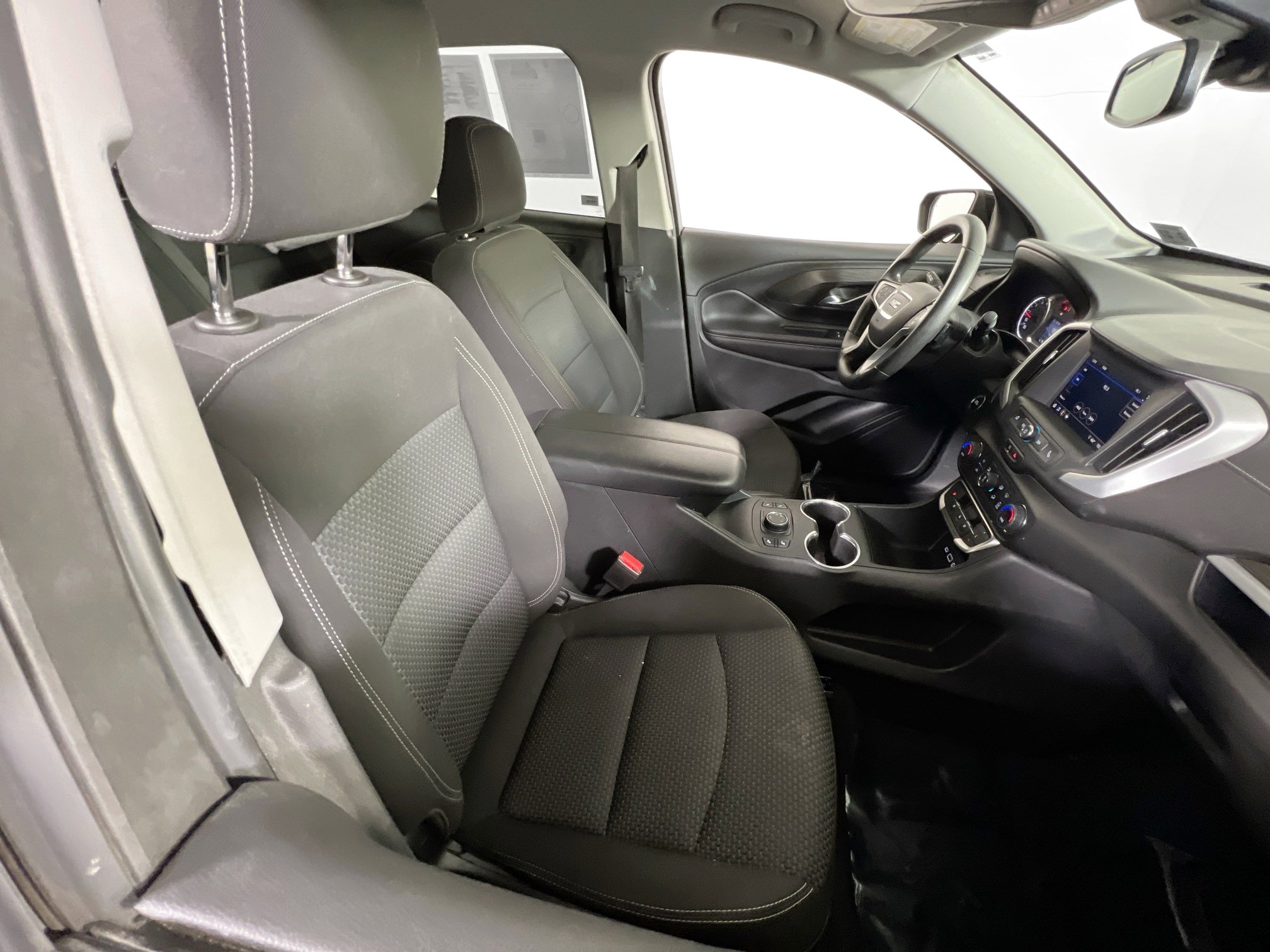 Used 2022 GMC Terrain SLE w/ Driver Convenience Package AWD/4WD image 26