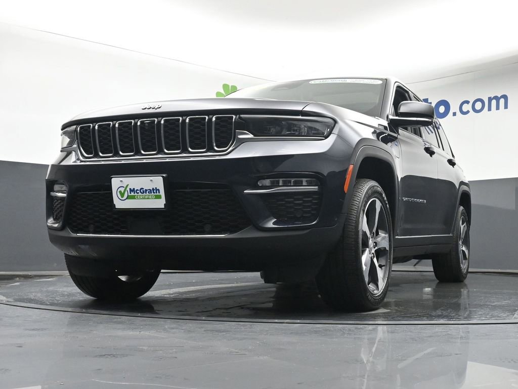 Used 2023 Jeep Grand Cherokee 4WD 4xe w/ Luxury Tech Group II image 6
