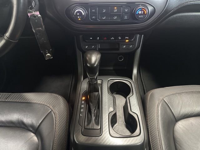 Used 2022 GMC Canyon AT4 image 9