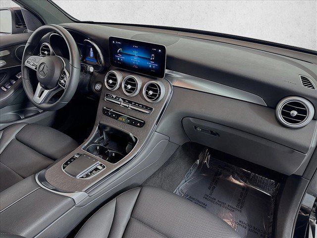 Used 2022 Mercedes-Benz GLC 300 4MATIC image 27
