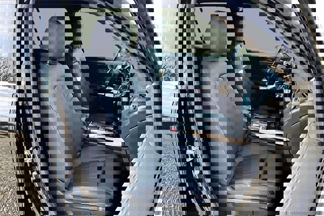 Certified 2025 Mercedes-Benz GLB 250 4MATIC image 31