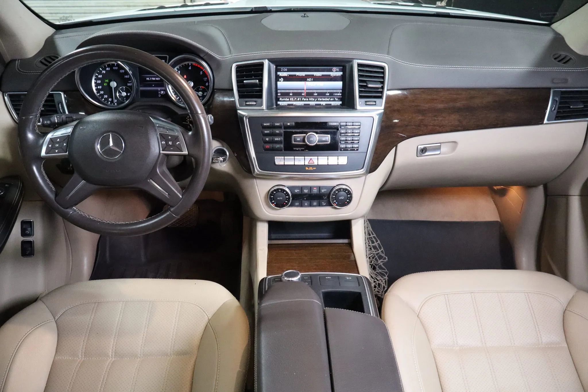 Used 2013 Mercedes-Benz GL 320 BlueTEC 4MATIC image 18