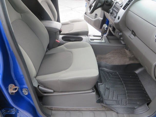 Used 2013 Nissan Xterra S AWD/4WD image 27
