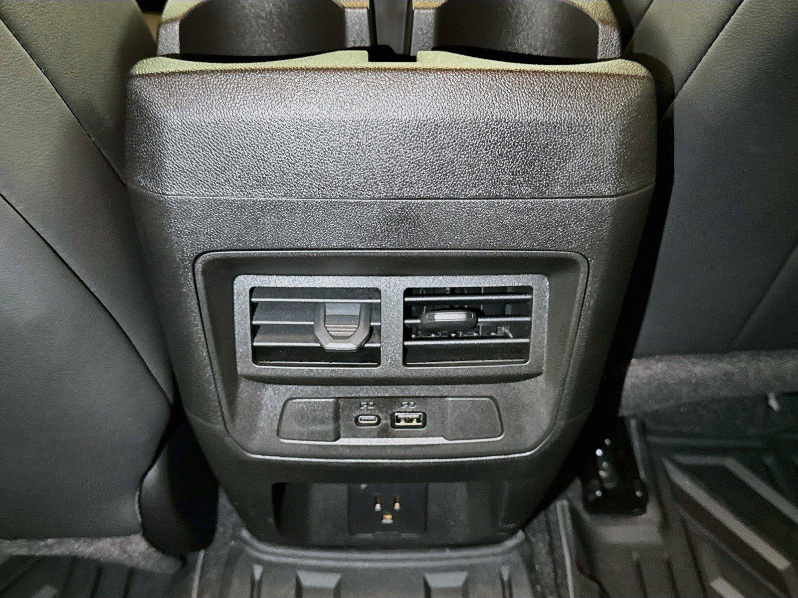 New 2026 GMC Canyon AT4 w/ Technology Plus Package AWD/4WD image 14