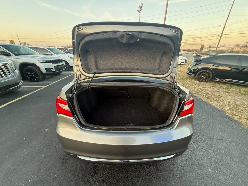 Used 2012 Chrysler 200 LX image 18