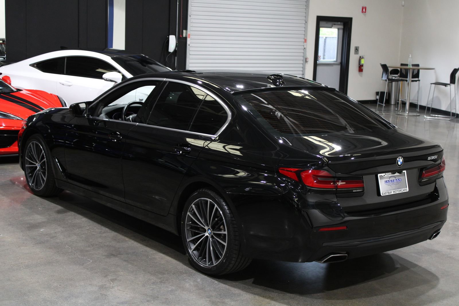 Used 2021 BMW 530i w/ Premium Package RWD image 11