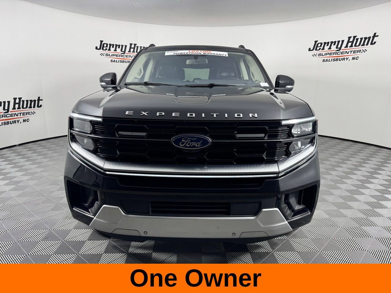 Used 2025 Ford Expedition Max Platinum image 5