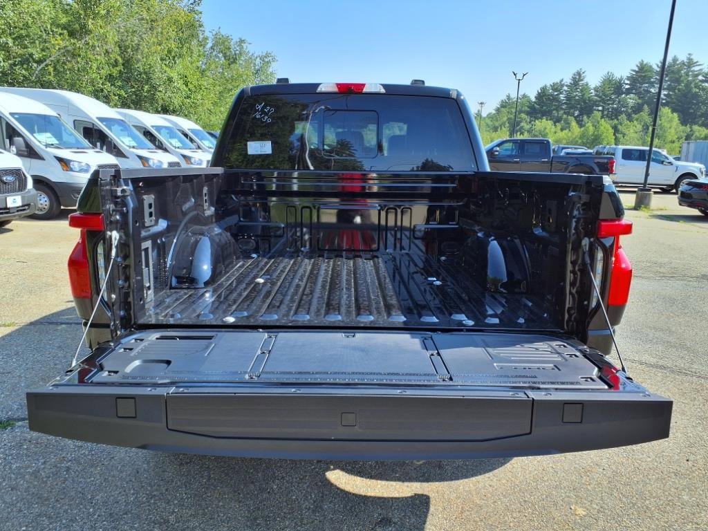 New 2025 Ford F150 Lightning Lariat image 6