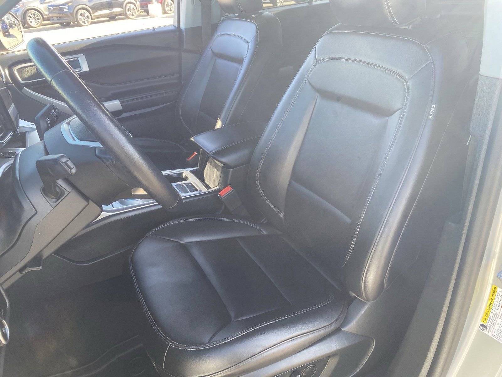 Used 2023 Ford Explorer XLT w/ Equipment Group 202A RWD image 20