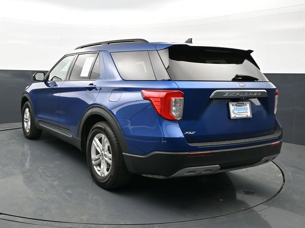 Used 2022 Ford Explorer XLT w/ Equipment Group 202A RWD image 6
