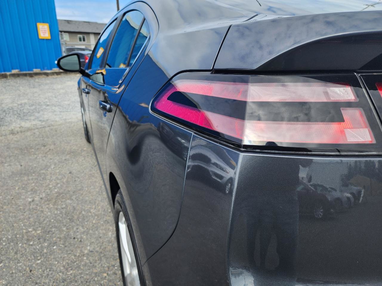 Used 2012 Chevrolet Volt FWD image 28