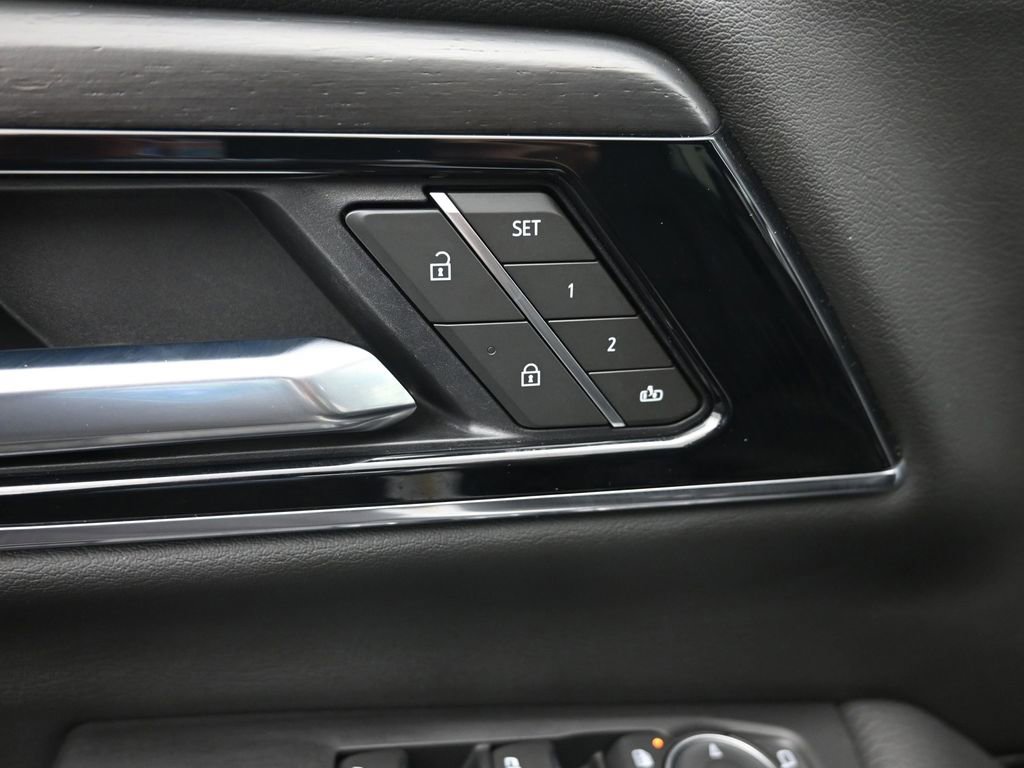 Used 2025 GMC Yukon Denali image 24