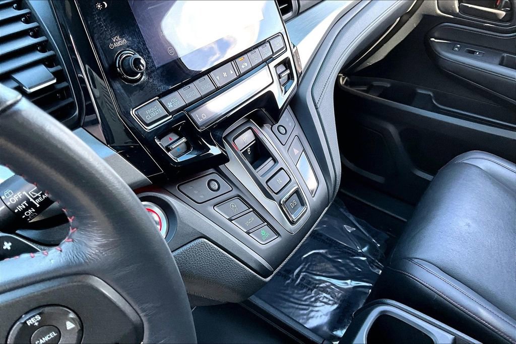 Used 2023 Honda Odyssey Sport image 15