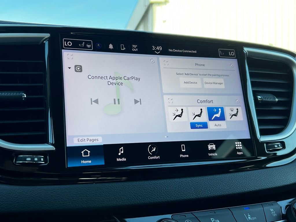 Used 2024 Chrysler Pacifica Touring-L image 29