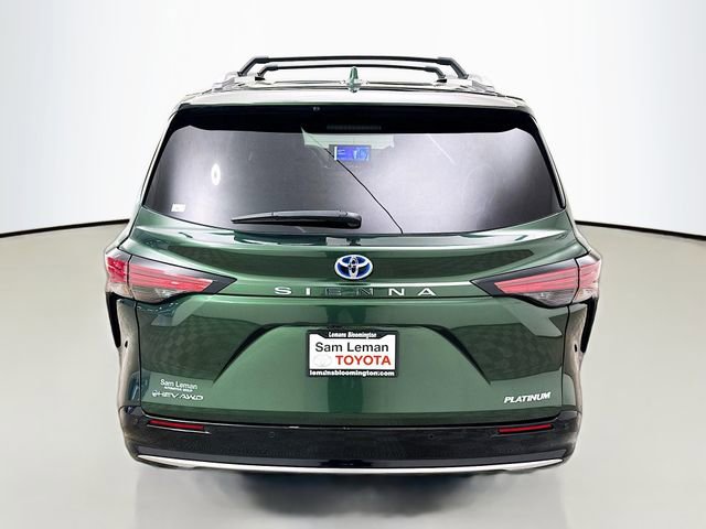 Used 2025 Toyota Sienna Platinum AWD/4WD image 6