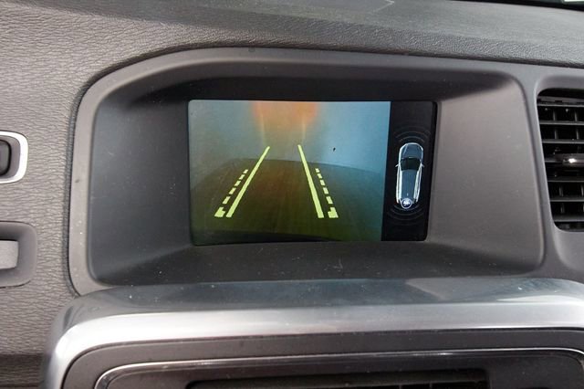 Used 2015 Volvo V60 T5 Cross Country Platinum w/ Climate Package image 15