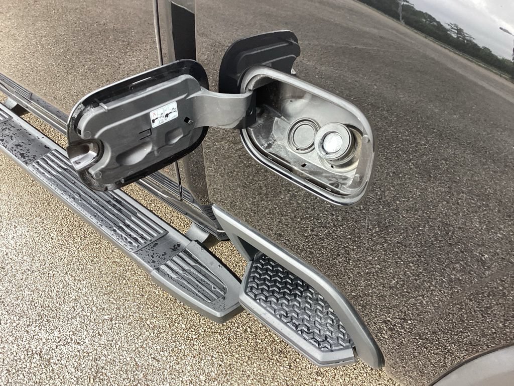 Used 2022 Chevrolet Silverado 2500 LTZ AWD/4WD image 27