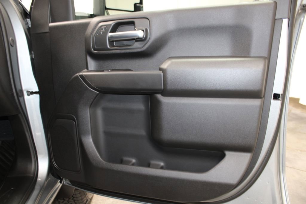 New 2026 Chevrolet Silverado 2500 Custom w/ Custom Value Package image 32