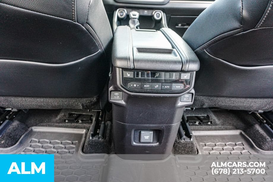Used 2026 Toyota Grand Highlander AWD image 32